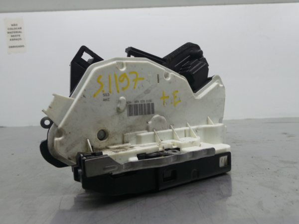 Fechadura / fecho porta trás esquerdo VOLKSWAGEN Polo (6R, 6C) Imagem-2