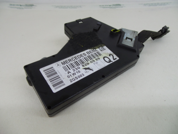 Antenna Amplifier MERCEDES-BENZ SL (R230) Imagem-1
