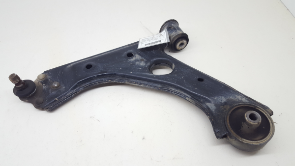 Braccio di sospensione anteriore sinistro OPEL Corsa D