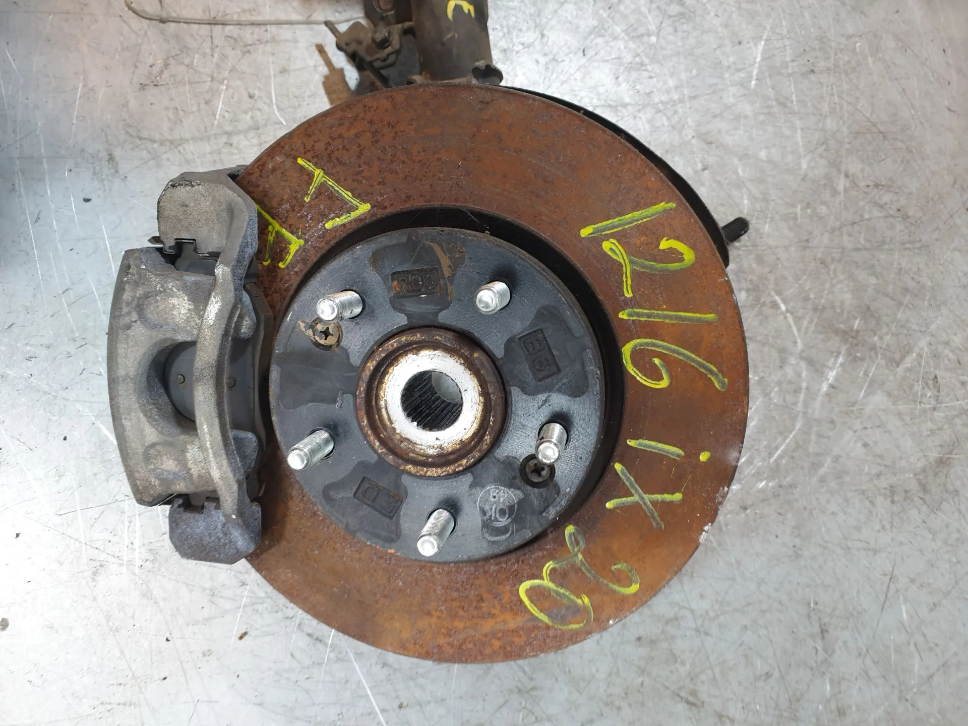 Fusello anteriore sinistro HYUNDAI ix20 (JC)
