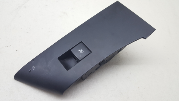 Mando / interruptor elevalunas delantero derecho OPEL Astra J