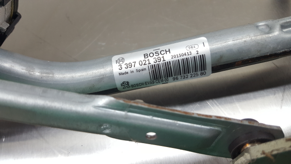 Motor limpiaparabrisas Frente PEUGEOT 2008 I (CU_) Imagem-4