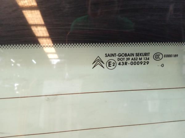 Vitre arrière CITROËN C5 III (RD_) Imagem-1