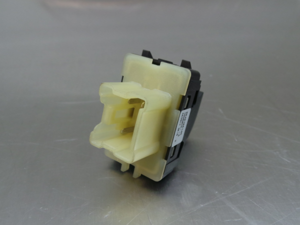 Mando / interruptor elevalunas delantero derecho RENAULT Clio IV (BH_) Imagem-1