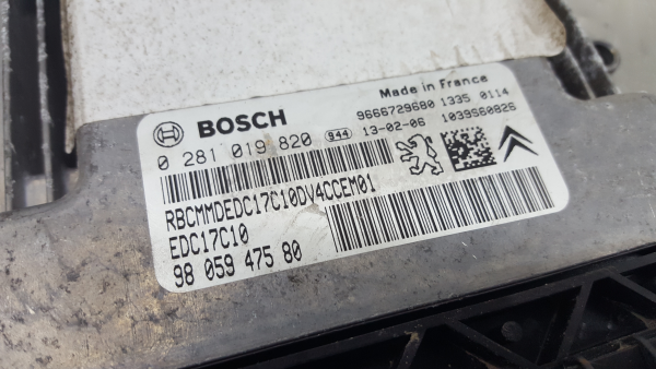 Centralina motor / ECU PEUGEOT 208 Imagem-2