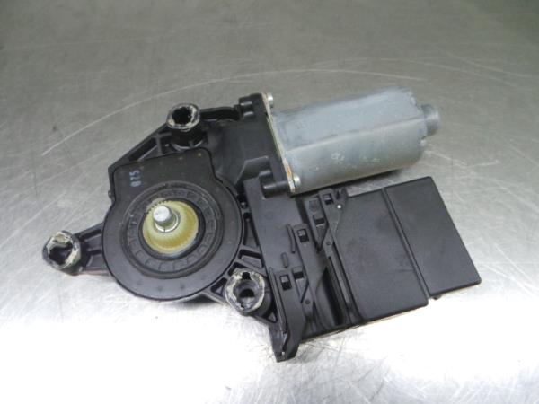Motor vidro trás esquerdo VOLKSWAGEN Golf Plus (5M1, 521)