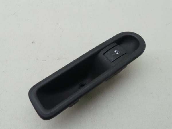 Mando / interruptor elevalunas delantero derecho RENAULT Clio III (BR0/1, CR0/1)