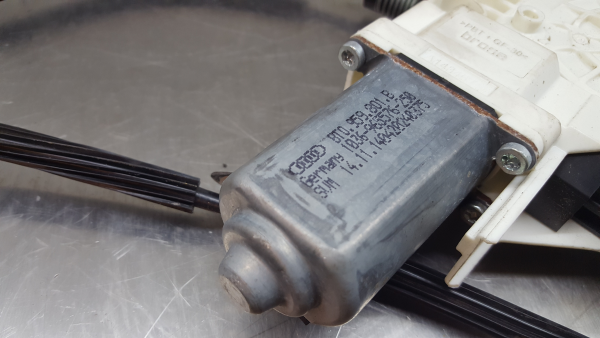 Lève-vitre avant gauche AUDI A5 Sportback (8TA) Imagem-2