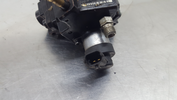 Pompa iniezione OPEL Zafira B (A05) Imagem-3