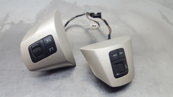 Comandi al volante OPEL Corsa D