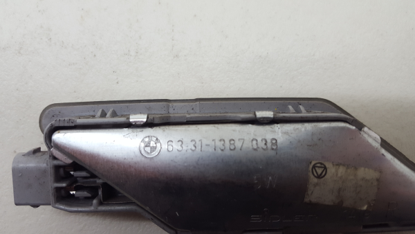 Plafonier trás BMW 8 (E31) Imagem-4