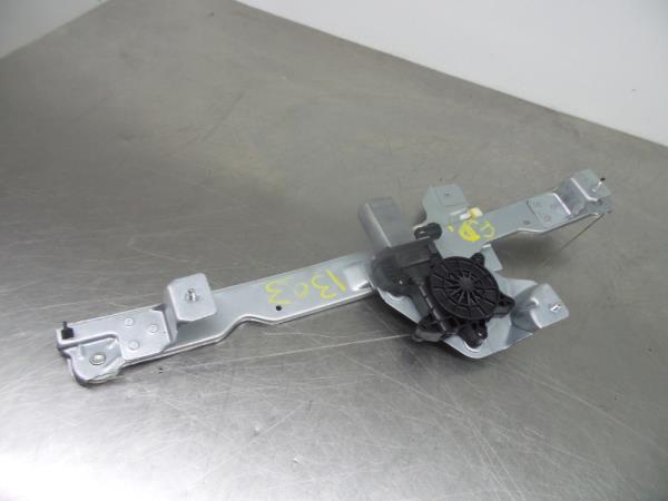 Lève-vitre avant Droite DACIA Duster (HS_)