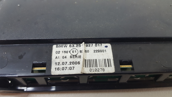 Additional stop light / 3rd stop light BMW 5 (E60) Imagem-3