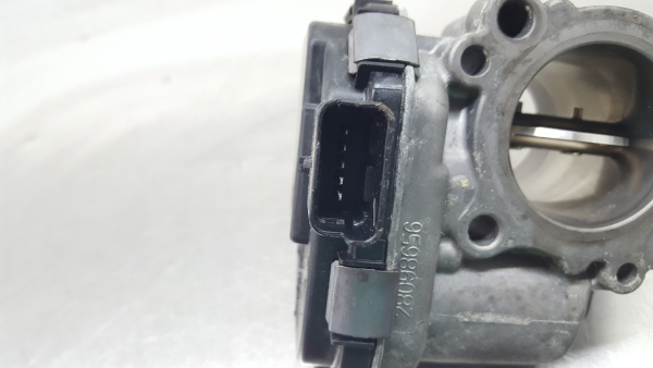 Cuerpo Mariposa/ Aceleración PEUGEOT 5008 I (0U_, 0E_) Imagem-3