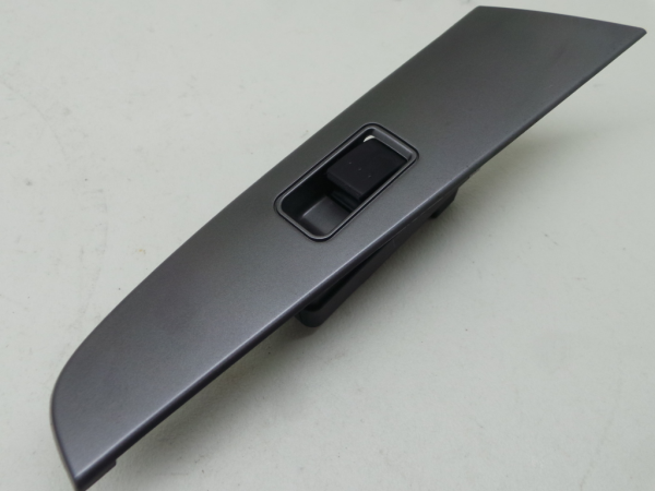 Comando / interruttore alzacristallo posteriore sinistro MAZDA 3 (BK)
