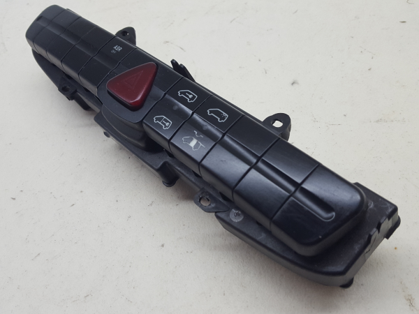 Botão / interruptor 4 piscas MERCEDES-BENZ Vito Combi (W639) Imagem-2