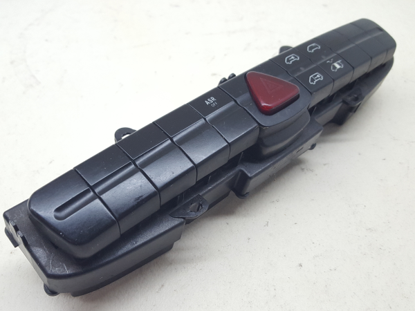 Botão / interruptor 4 piscas MERCEDES-BENZ Vito Combi (W639) Imagem-1