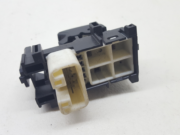 Right Rear window control TOYOTA Auris Hatchback (_E18_) Imagem-3