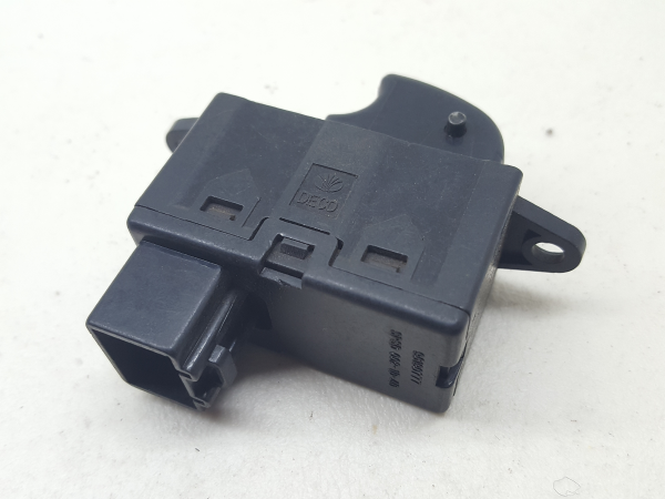 Mando / interruptor elevalunas delantero derecho DAEWOO Tacuma Imagem-2