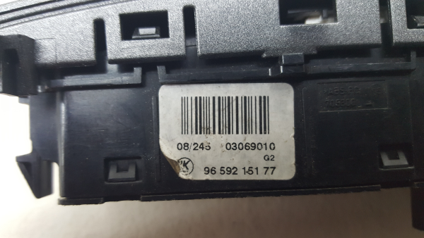 Multifunction control PEUGEOT 308 SW Imagem-4