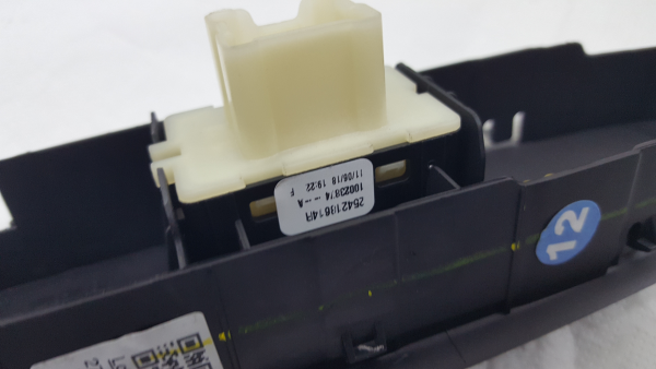 Mando / interruptor elevalunas delantero derecho RENAULT Captur (J5_) Imagem-2