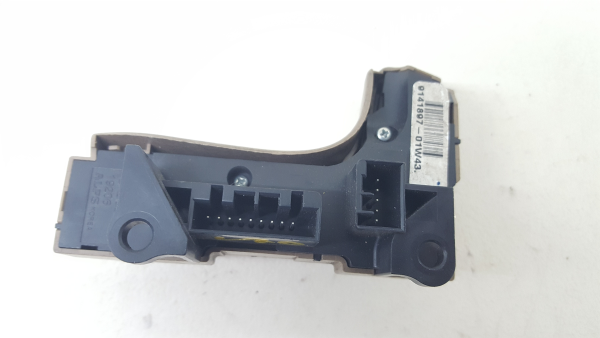 Commandes au volant VOLVO V70 II (SW) Imagem-3