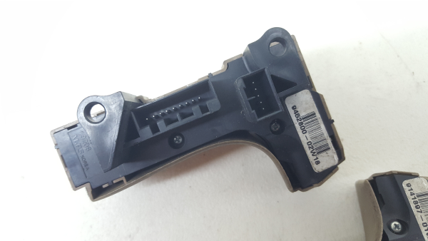 Commandes au volant VOLVO V70 II (SW) Imagem-4