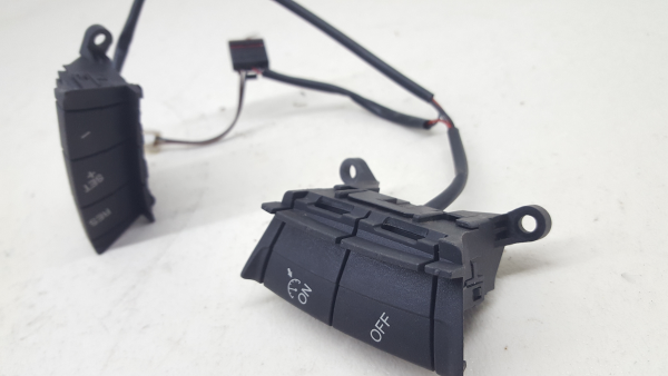 Commandes au volant FORD Focus II (DA_) Imagem-2