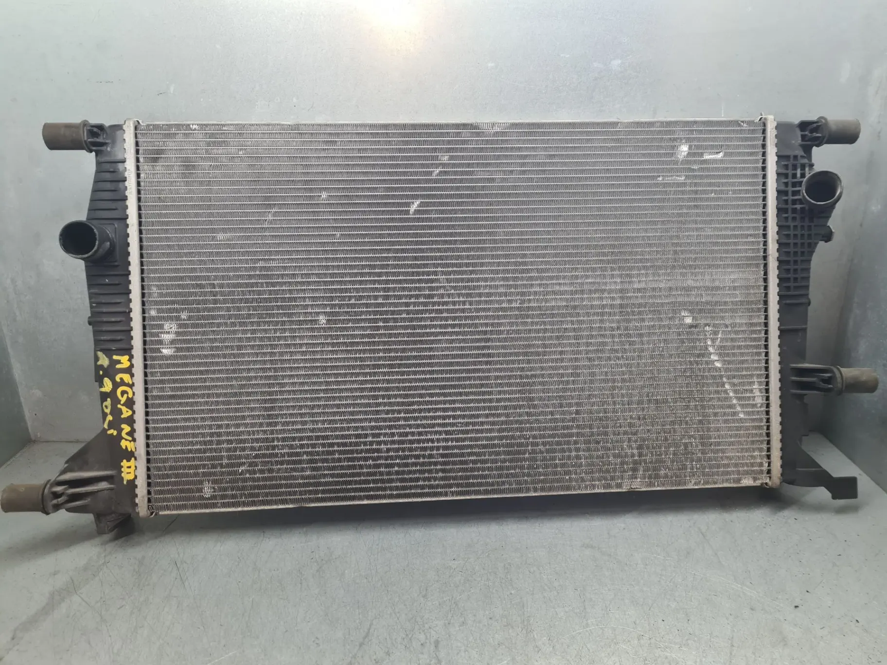 Water radiator RENAULT Megane III (BZ0_)