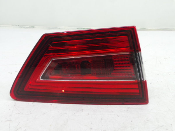 Feu de coffre Gauche RENAULT Clio IV (BH_)