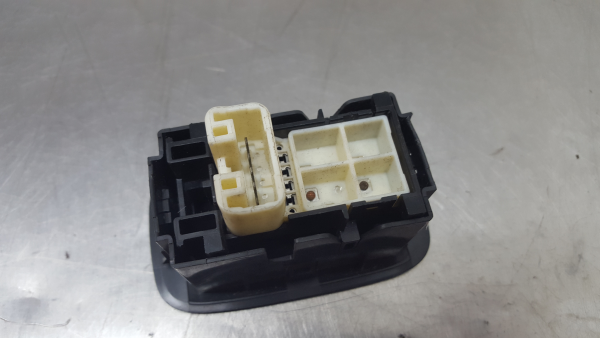 Mando / interruptor elevalunas delantero derecho TOYOTA Auris Hatchback (_E15_) Imagem-2
