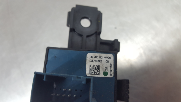 Multifunction control PEUGEOT 308 SW Imagem-4