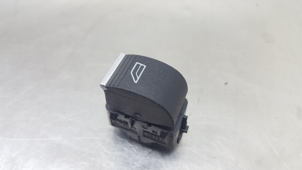 Mando / interruptor elevalunas delantero derecho FORD Focus III