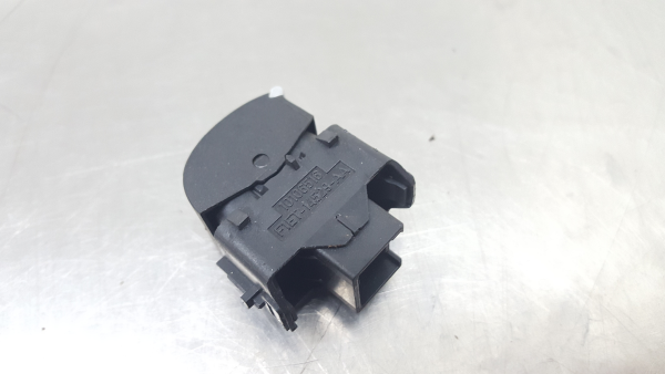 Mando / interruptor elevalunas delantero derecho FORD Focus III Imagem-2