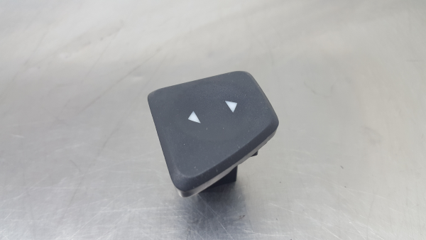 Mando / interruptor elevalunas delantero derecho FIAT 500 (312_)