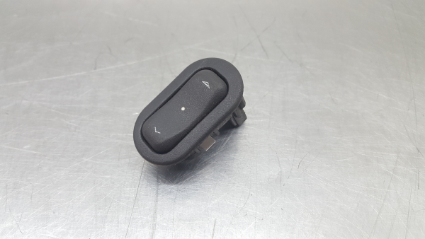 Mando / interruptor elevalunas delantero derecho OPEL Corsa C