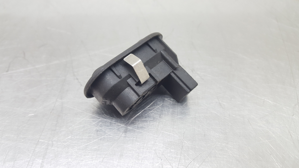 Mando / interruptor elevalunas delantero derecho OPEL Corsa C Imagem-1