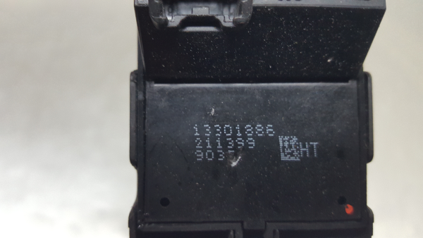 Commande / interrupteur lève-vitre Avant Droite OPEL Astra J Imagem-4