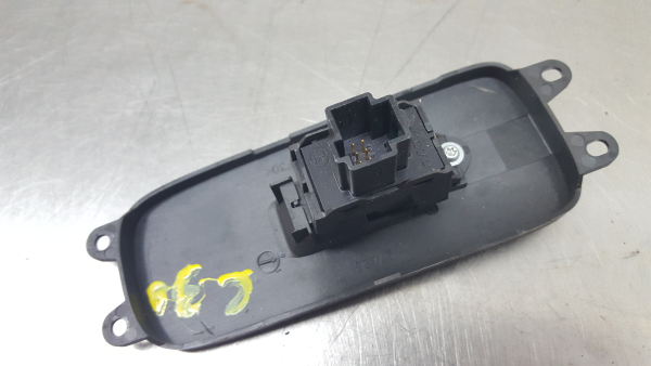 Mando / interruptor elevalunas delantero derecho VOLVO C30 Imagem-2