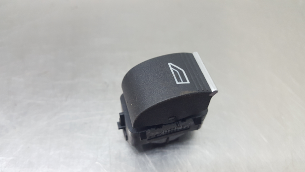 Right Front window control FORD Focus III Imagem-1