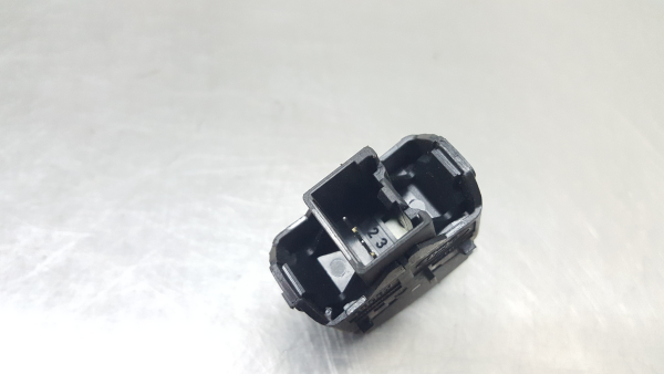 Right Front window control FORD Focus III Imagem-2