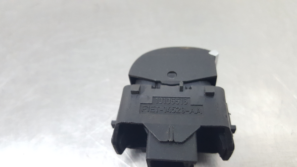 Right Front window control FORD Focus III Imagem-4