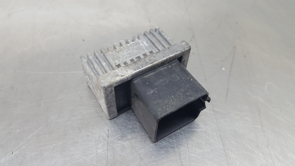 Centralina preriscaldamento candelette  RENAULT Clio III (BR0/1, CR0/1)