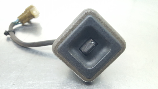 Comando / interruttore alzacristallo posteriore destro ROVER 200 Hatch (XW)