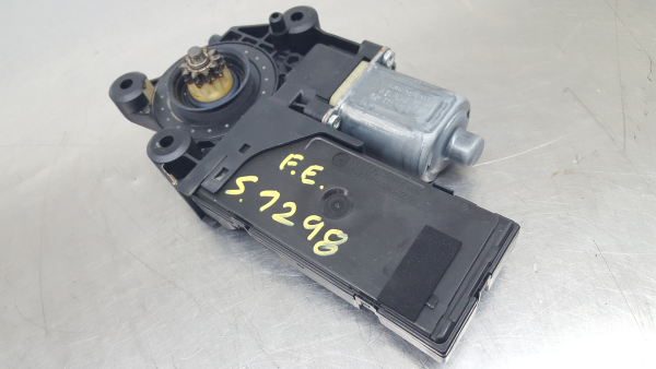 Moteur lève-vitre avant gauche RENAULT Megane III (BZ0_) Imagem-1