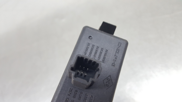 Multifunction control RENAULT Megane III (BZ0_) Imagem-2