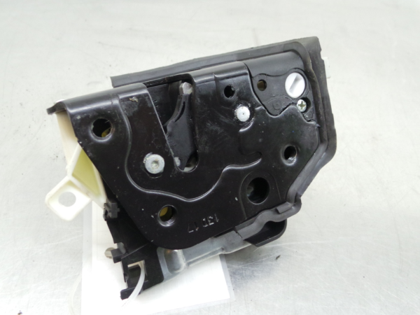 Cerradura / cierre puerta delantero derecho AUDI A4 (8W2, 8WC, B9) Imagem-1