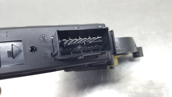 Moteur lève-vitre avant gauche CITROËN C4 Picasso I (UD_) Imagem-3