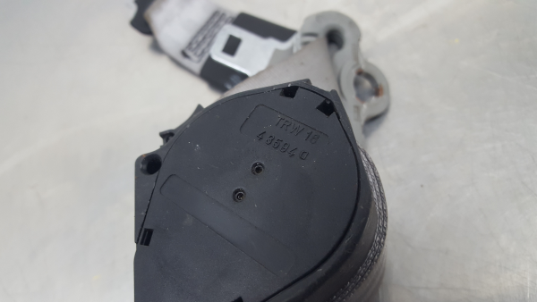 Cintura Pretensionatore posteriore centrale RENAULT Clio II (BB0/1/2_, CB0/1/2_) Imagem-2