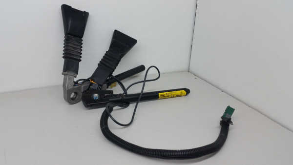 Prétensionneur de ceinture avant Droite OPEL Meriva A